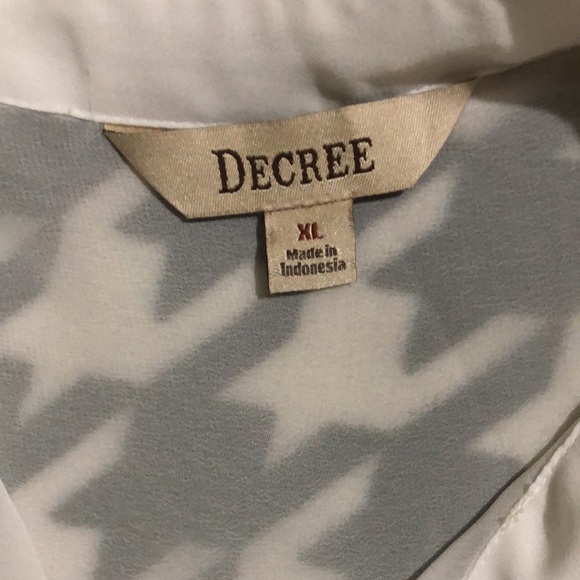 Ladies Decree Sheer Blouse - Picture 8 of 11